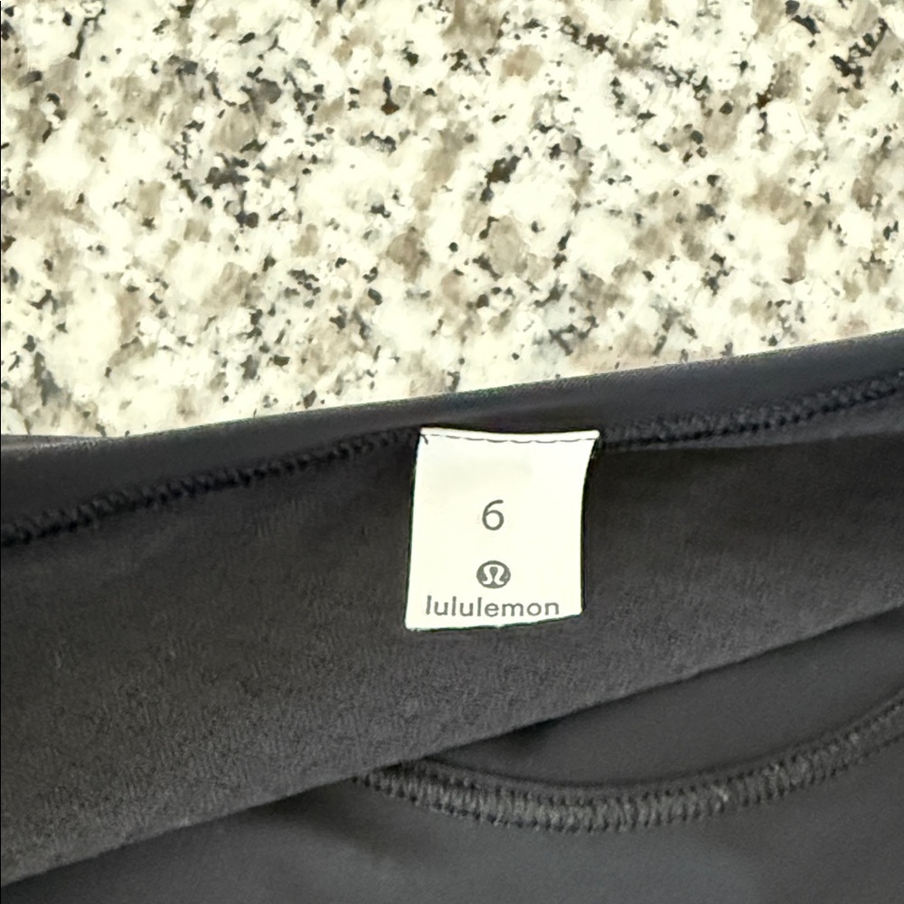 Lululemon Athletica Black Cross Back Short Sleeve Top w/Sheer trim Sz 6 - Picture 5 of 9